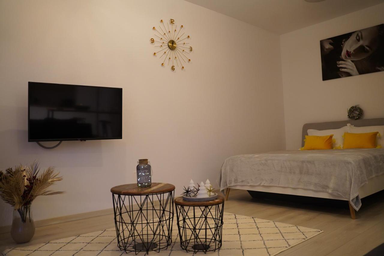 Gio Home C13 Boekarest Buitenkant foto