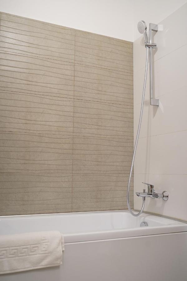 Gio Home C13 Boekarest Buitenkant foto