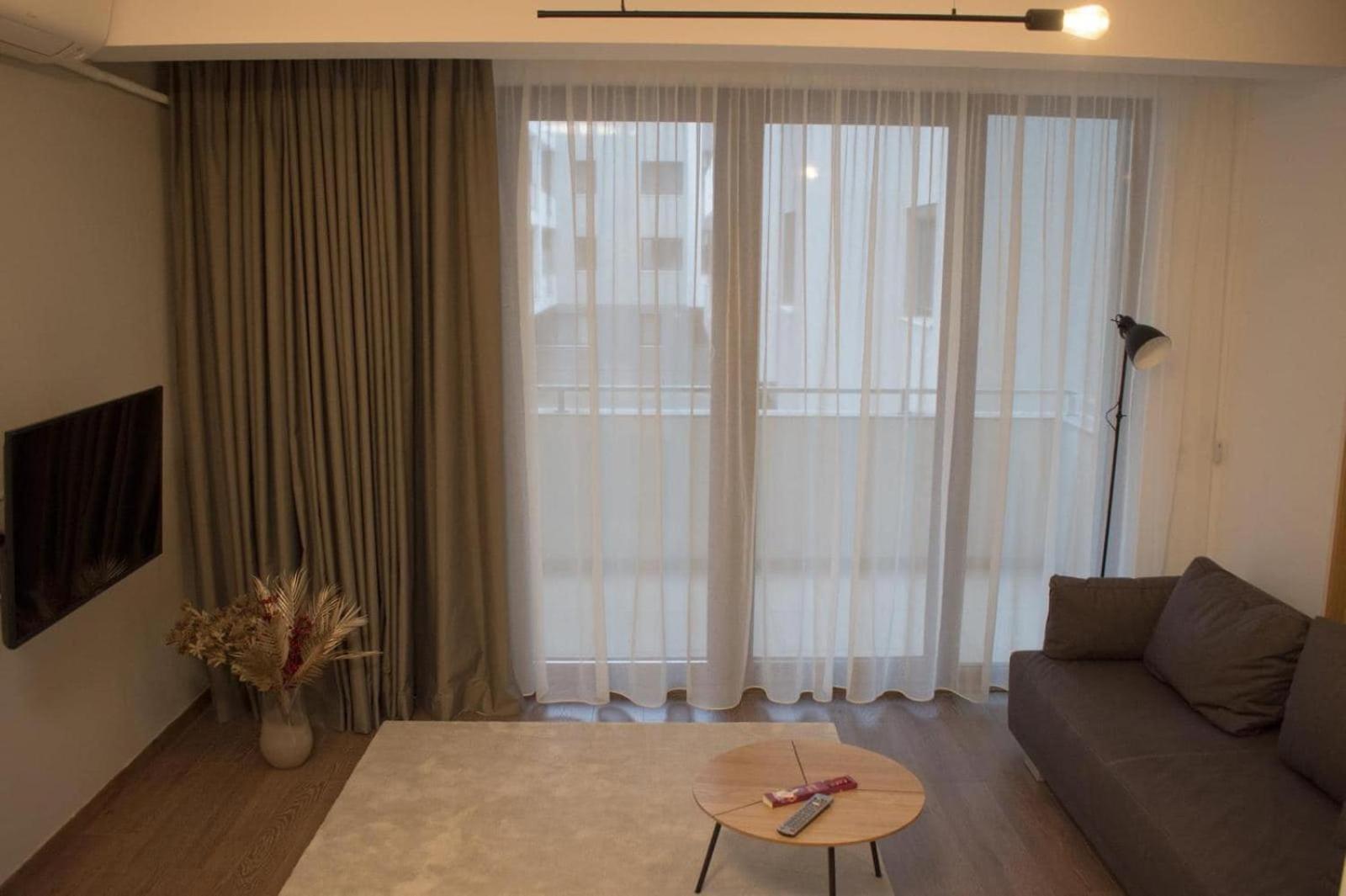 Gio Home C13 Boekarest Buitenkant foto